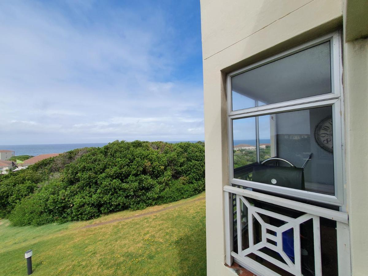 Hermanus Beach Club Bagian luar foto