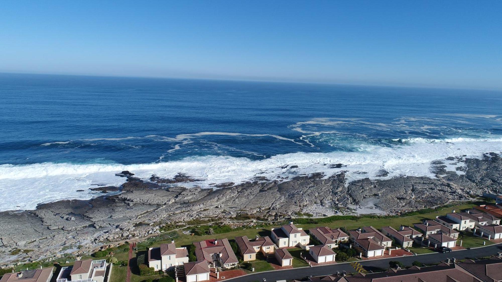 Hermanus Beach Club Bagian luar foto