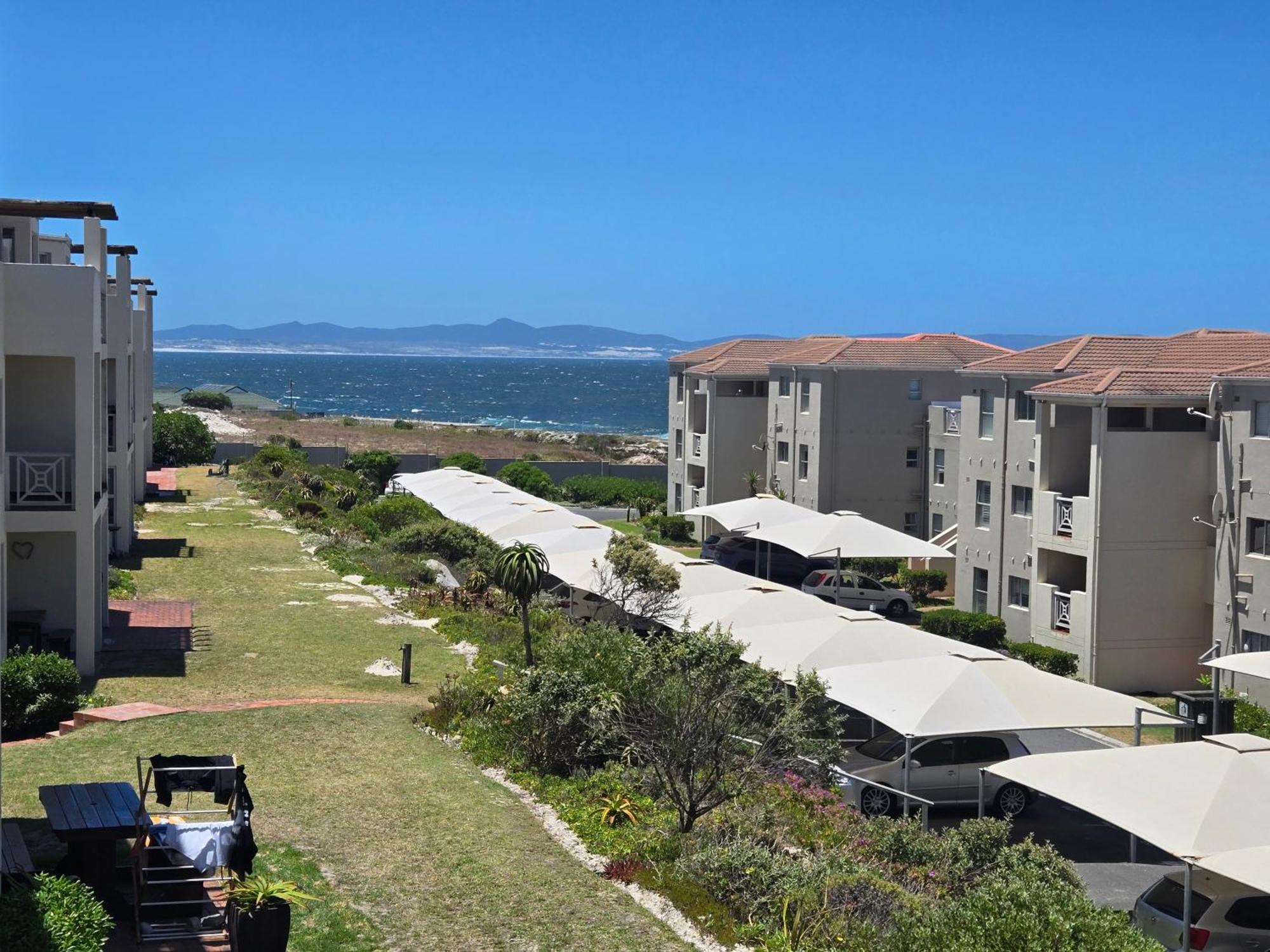 Hermanus Beach Club Apartment Ruang foto