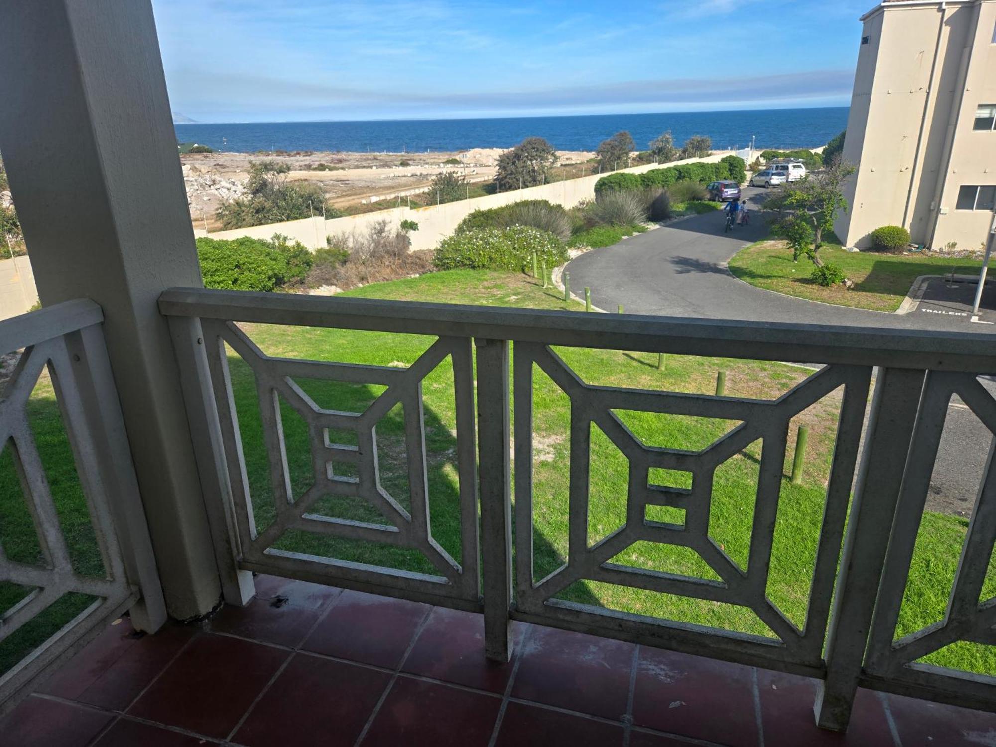 Hermanus Beach Club Ruang foto