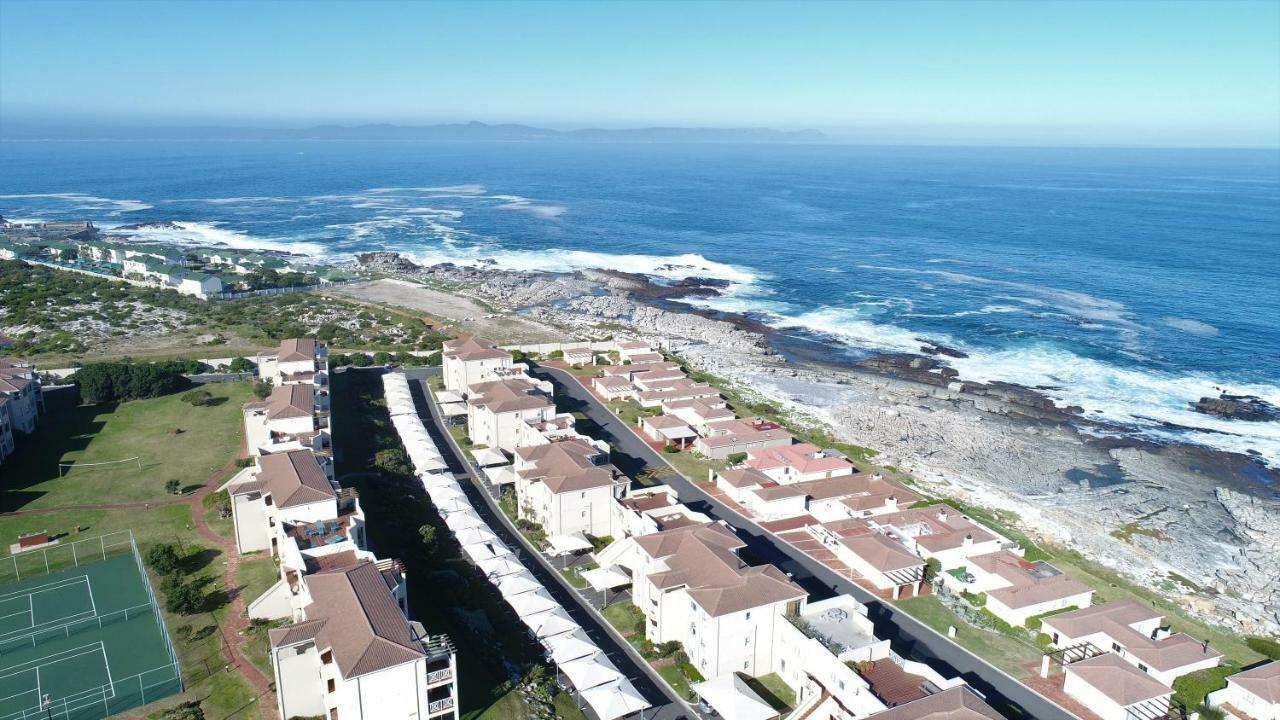 Hermanus Beach Club Apartment Bagian luar foto