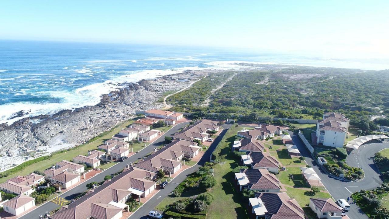 Hermanus Beach Club Apartment Bagian luar foto