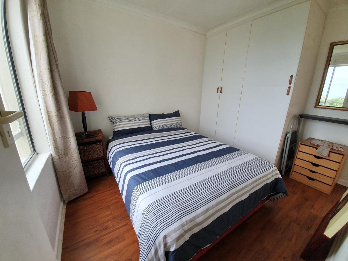 Hermanus Beach Club Apartment Bagian luar foto